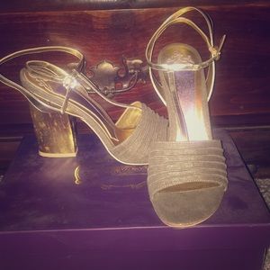 Hale Bob Gold Heels